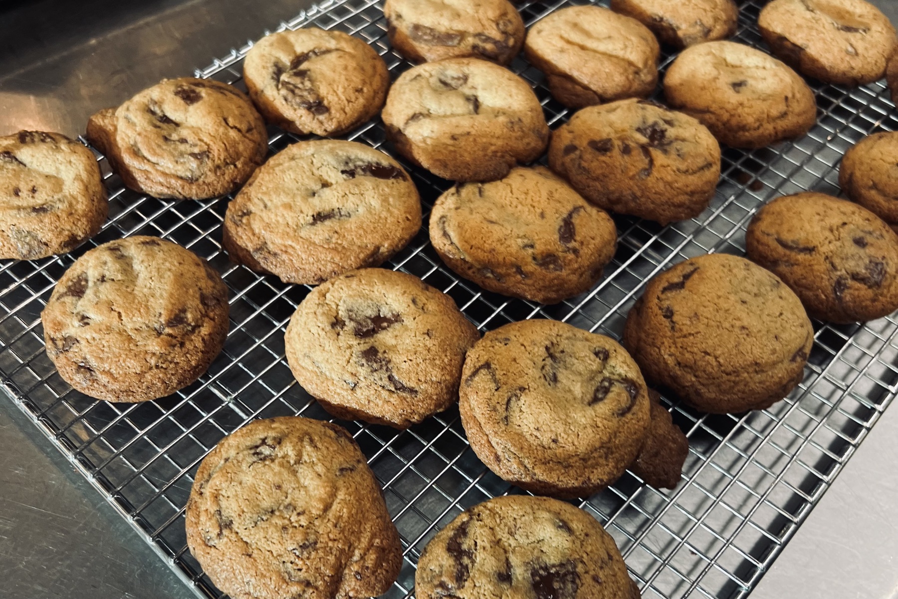 Chocolate chunk cookies with flaky salt
